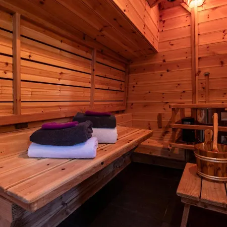 Anna Houseboat Hotel Amsterdam Exterior photo